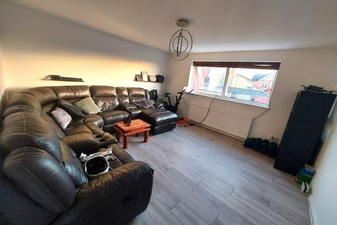 2 bedroom flat to rent, Winifred Road, Waterlooville PO7