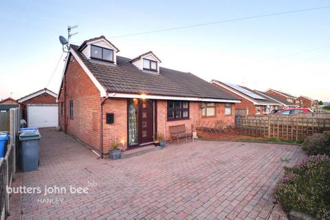 3 bedroom semi-detached bungalow for sale, Hoveringham Drive, Eaton Park, ST2