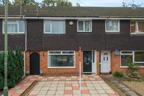 3 bedroom semi-detached house for sale, Birchwood Drive, West Byfleet, KT14