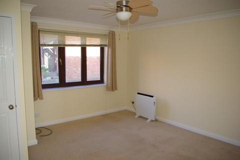 1 bedroom flat to rent, Snoreham Gardens, Latchingdon CM3