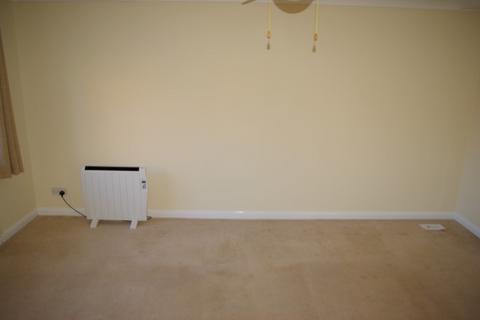 1 bedroom flat to rent, Snoreham Gardens, Latchingdon CM3