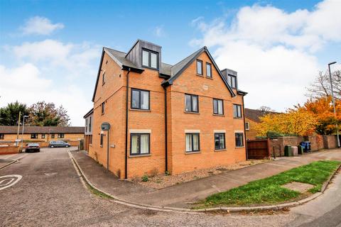 1 bedroom flat to rent, 18 Malden Close, Cambridge