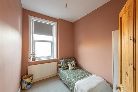 3 bedroom flat for sale, Sandringham Road, Gosforth, Newcastle Upon Tyne