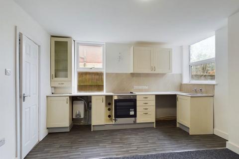 1 bedroom apartment to rent, Carlton Road, Boston