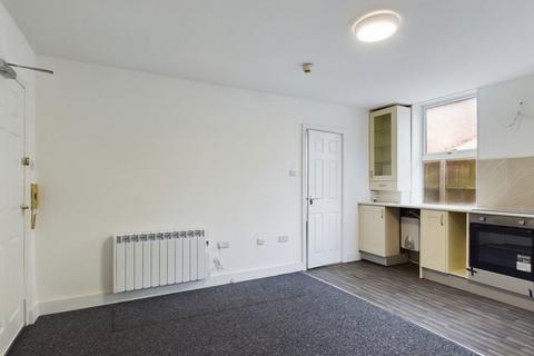 1 bedroom apartment to rent, Carlton Road, Boston