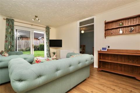 2 bedroom bungalow for sale, Oaksmere Gardens, Ipswich, Suffolk, IP2