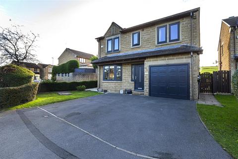 4 bedroom detached house for sale, Chadwick Hall Gardens, Mirfield