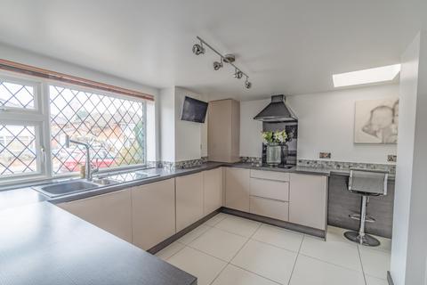 3 bedroom semi-detached house for sale, Gaydon Road, West Midlands B92