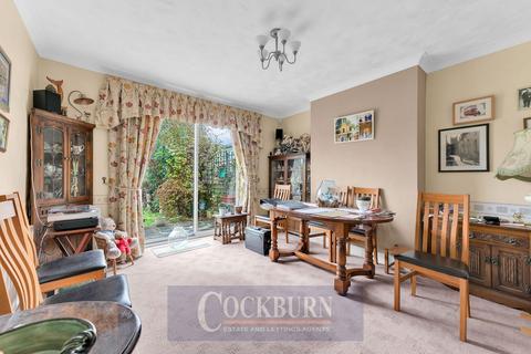 5 bedroom semi-detached house for sale, Lavidge Road, Mottingham, SE9