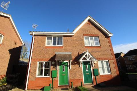 2 bedroom semi-detached house to rent, Westons Brake, Bristol BS16