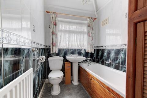 2 bedroom semi-detached house for sale, Barn Lane, West Midlands B92