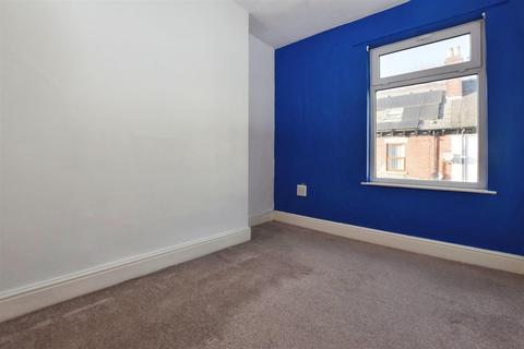 4 bedroom terraced house for sale, Hinderwell Street, Hull