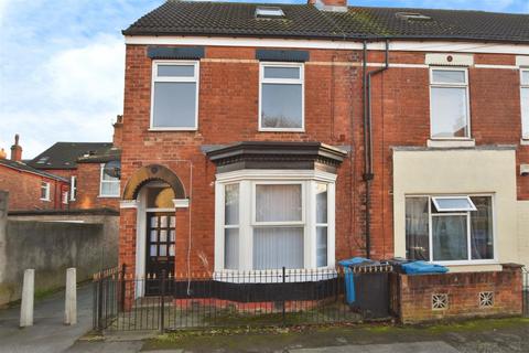 4 bedroom terraced house for sale, Hinderwell Street, Hull