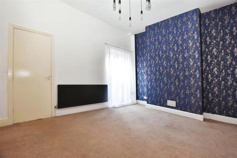 4 bedroom terraced house for sale, Hinderwell Street, Hull