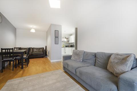 2 bedroom apartment for sale, Prince Regent Road, Hounslow TW3