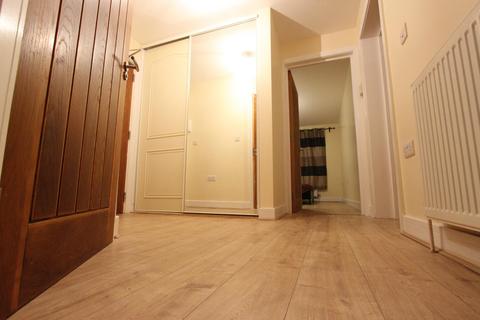 2 bedroom flat to rent, Westfield Lane, Harrow HA3