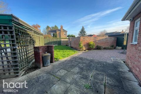 3 bedroom semi-detached house for sale, Churchill Road, Gorefield