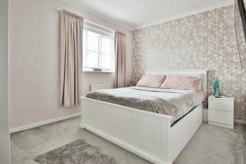 56 Brandon Way, Kingswood, Hull, HU7 3EL