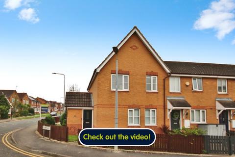 3 bedroom end of terrace house for sale, Salcey Close, Kingswood, HU7 3HQ