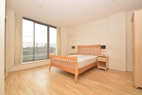 2 bedroom flat to rent, Plumbers Row, Aldgate East, E1