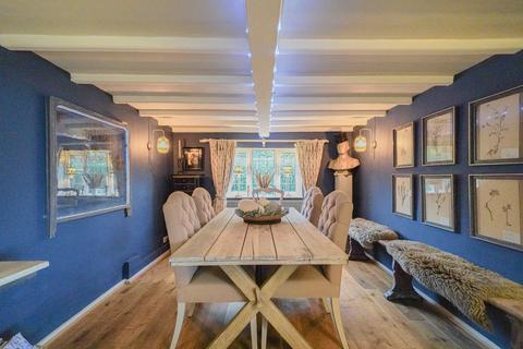 3 bedroom cottage for sale, Hob Lane, Burton Green, CV8