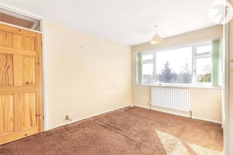 38 Valley View, Greenhithe, DA9 9LU