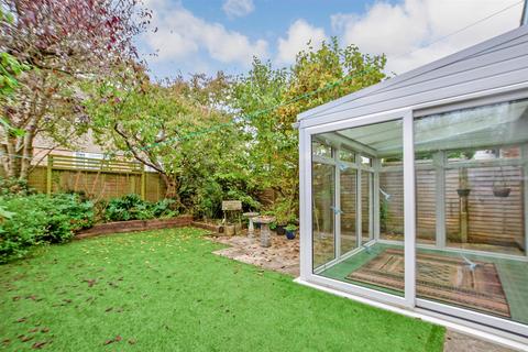 2 bedroom detached bungalow for sale, Edith Avenue North, Peacehaven, East Sussex