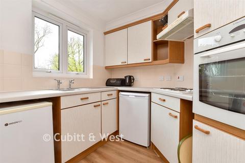 1 bedroom flat for sale, South Street, Epsom, Surrey