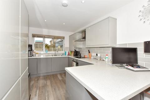 3 bedroom townhouse for sale, Southwood Way, Ramsgate, Kent