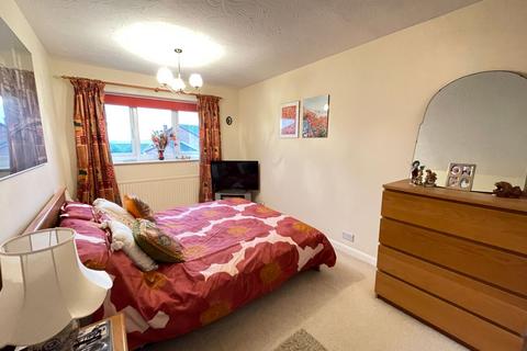3 Crag View, Thurgoland, Sheffield, S35 7BW