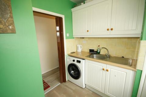 2 bedroom flat for sale, London Road, Sittingbourne, ME10