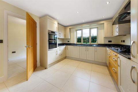 3 bedroom detached house to rent, Barton Road, Welford On Avon