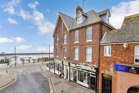 1 bedroom apartment for sale, Station Road, Herne Bay, Kent