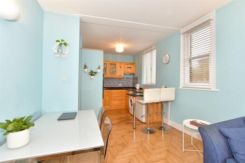 1 bedroom apartment for sale, Station Road, Herne Bay, Kent