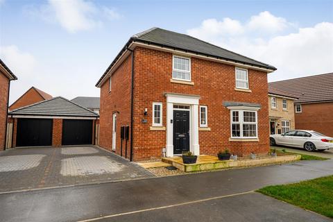 4 bedroom detached house for sale, Walter Scott Avenue