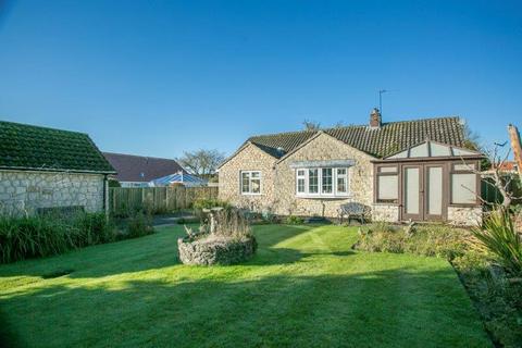 3 bedroom detached bungalow for sale, Ashwood Close, Helmsley