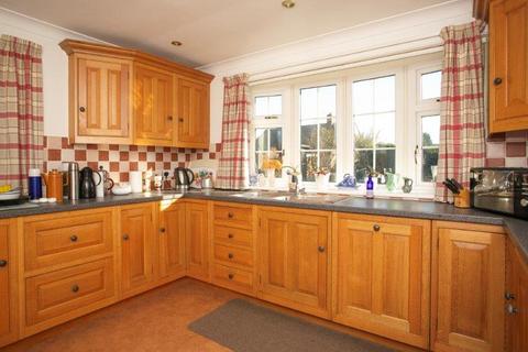 3 bedroom detached bungalow for sale, Ashwood Close, Helmsley