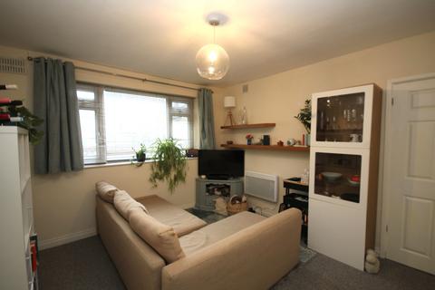 1 bedroom flat to rent, Norwood Court, Stretford, M32 8PL