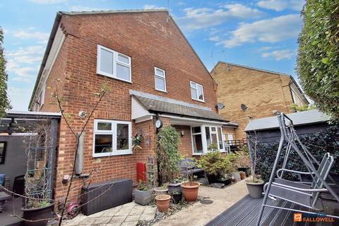 2 bedroom semi-detached house for sale, Eaglesthorpe, Peterborough, PE1