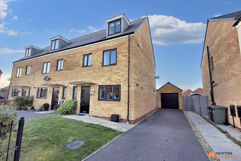 4 bedroom end of terrace house for sale, Westbury Drive, Hampton Gardens, Peterborough, PE7