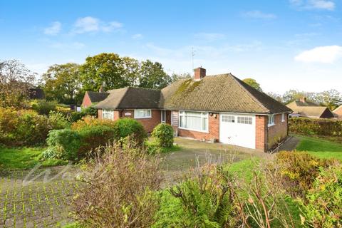 2 bedroom detached bungalow to rent, Wealden Avenue Tenterden TN30