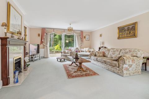 4 bedroom detached house for sale, Woodhall Drive, Pinner HA5