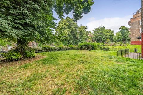 Flat 3, Harcourt House Albion Avenue, London, SW8 2AB