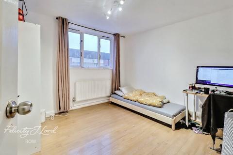 1 bedroom in a house share to rent, Grace Street, LONDON