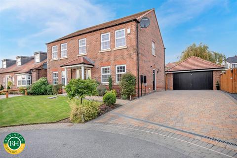 4 bedroom detached house for sale, Kingdom Close, Scawthorpe, Doncaster