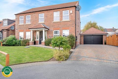 4 bedroom detached house for sale, Kingdom Close, Scawthorpe, Doncaster