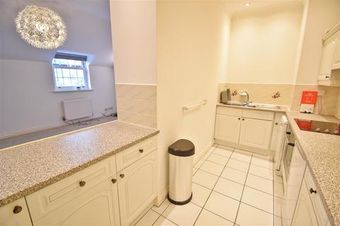 2 bedroom apartment to rent, Runton House Close, West Runton, Cromer