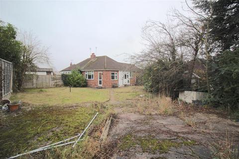 2 bedroom semi-detached bungalow for sale, Corrie Croft, Birmingham B26