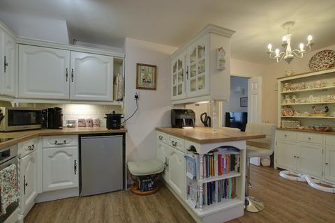 3 bedroom semi-detached house for sale, North Baddesley, Southampton