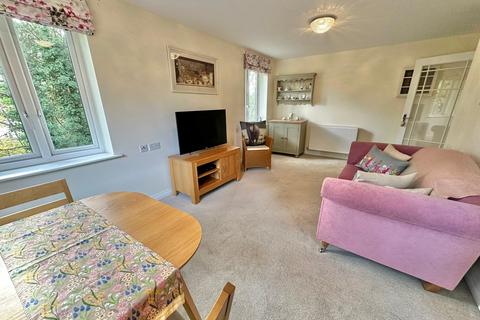 1 bedroom retirement property for sale, Park Lane, CAMBERLEY GU15